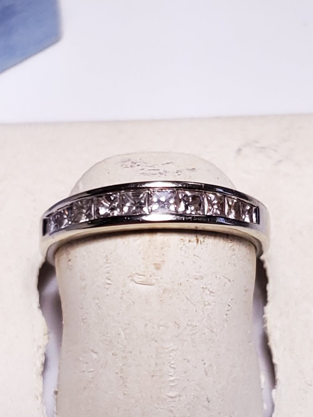 Estate .75ctw Natural graduated Princess Diamond Channel 14Kt WG S-7 Band #25118